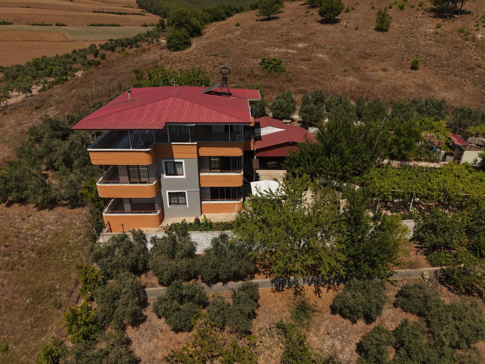 ŞAFAK / Hasanbeyli Hürriyet Mah. (3.800m2) Arsa Müstakil Vil